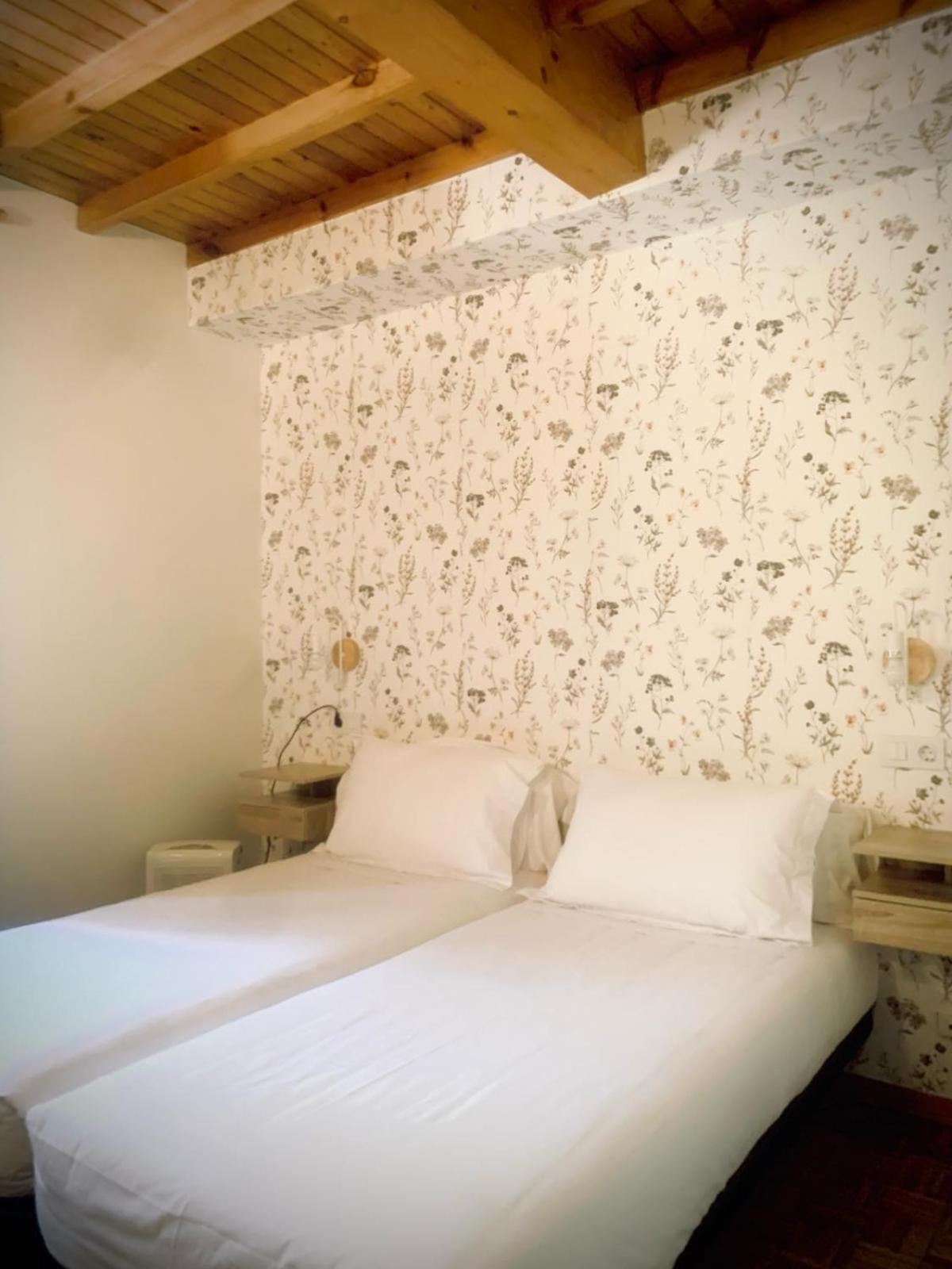 Hostal As Margaritas Santiago de Compostela Exterior photo