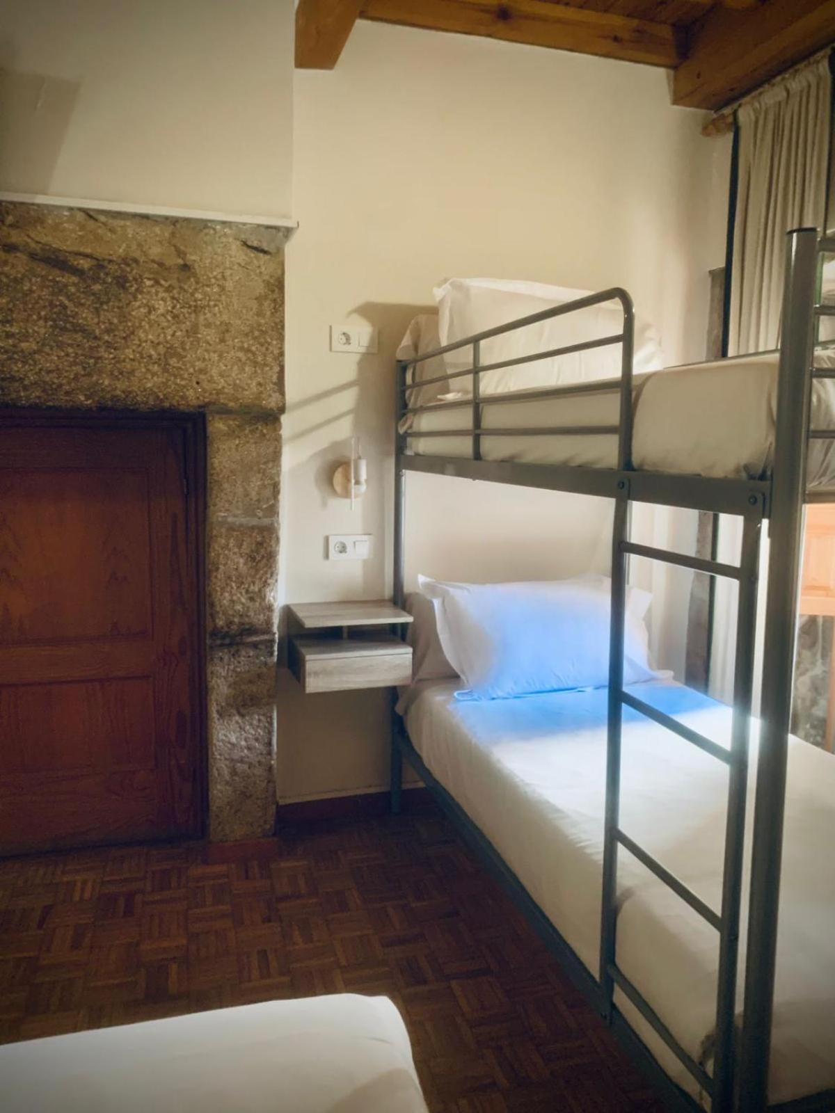Hostal As Margaritas Santiago de Compostela Exterior photo