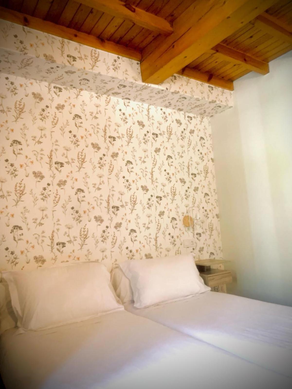 Hostal As Margaritas Santiago de Compostela Exterior photo