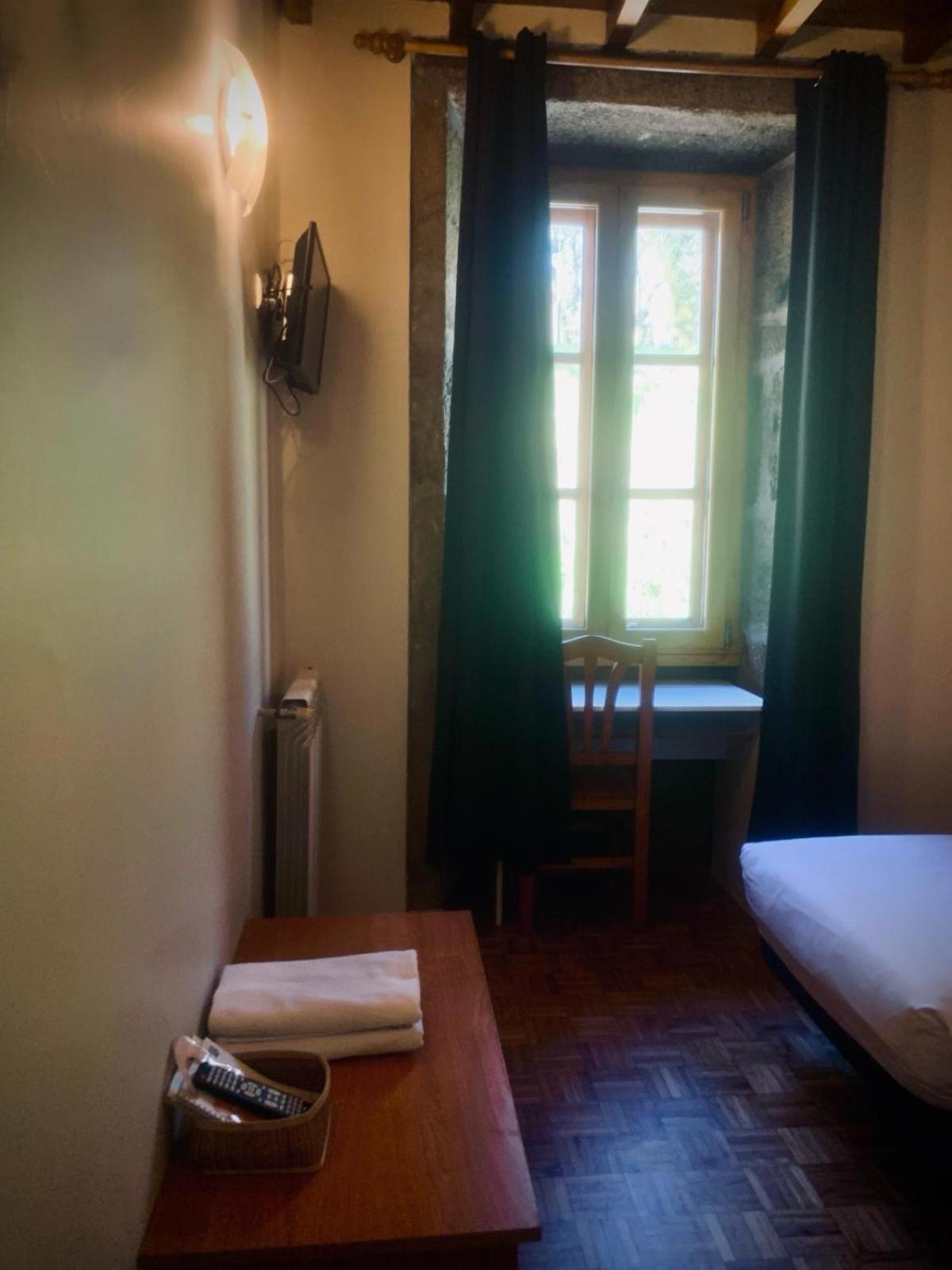 Hostal As Margaritas Santiago de Compostela Exterior photo